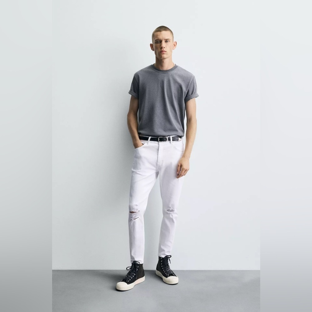 ZARA‎ RIPPED SKINNY FIT JEANS